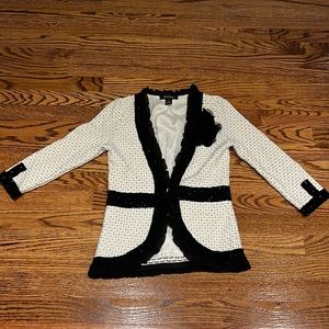 White and Black blazer. 3/4 sleeve.